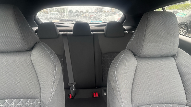 Toyota C-HR 1.8 Hybrid Design 5dr CVT Hybrid Hatchback